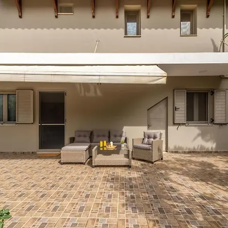 Holiday home Citrea Stylish House With Garden Near *