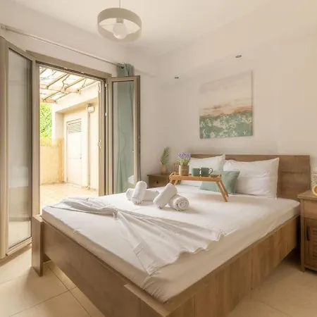 Citrea Stylish House With Garden Near Heraklion (Crete)