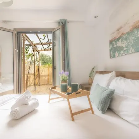 Holiday home Citrea Stylish House With Garden Near *