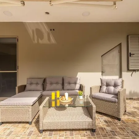 Citrea Stylish House With Garden Near * Heraklion (Crete)