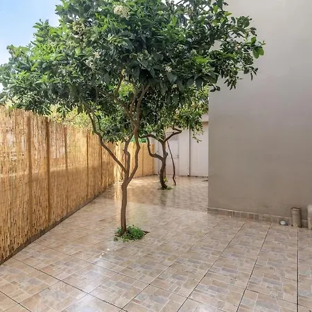 Citrea Stylish House With Garden Near Holiday home *