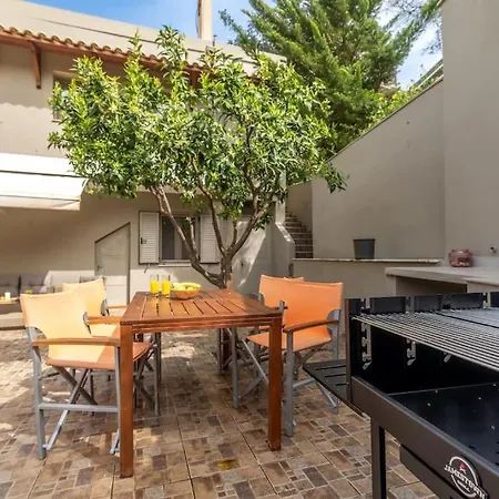 Citrea Stylish House With Garden Near Heraklion (Crete)